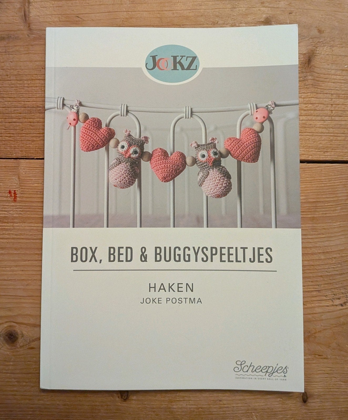 Haakboek: Box, Bed & Buggyspeeltjes - Joke Postma, Breien en Haken, Ophalen of Verzenden, Zo goed als nieuw, Joke Postma
