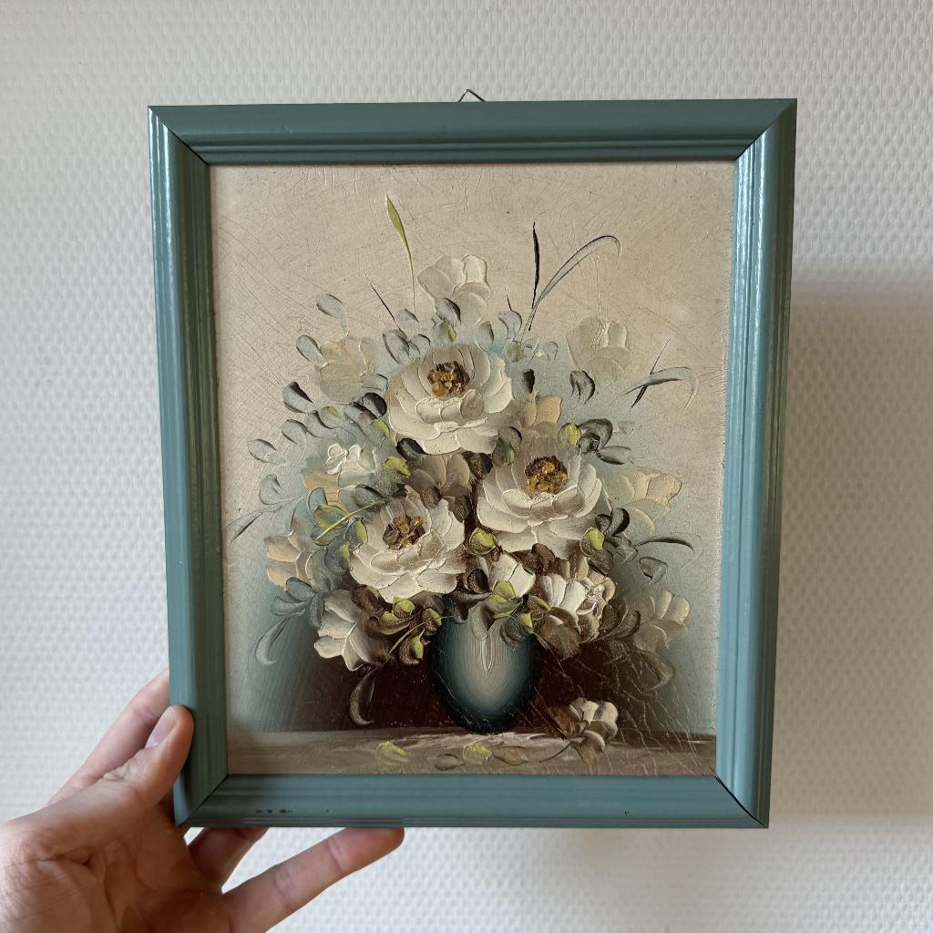 Klein Vintage Schilderijtje met Bloemen Vaas in Blauwe Lijst, Ophalen of Verzenden