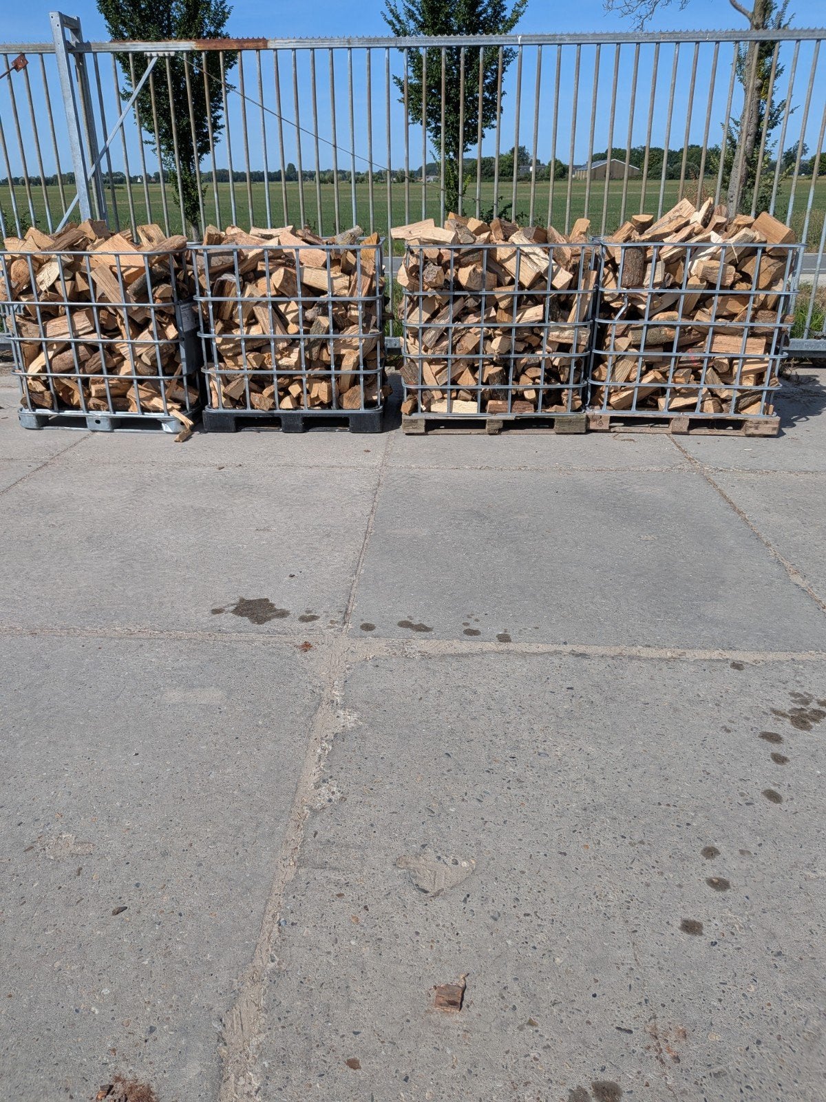 EIK BEUK ESSEN MIX DROOG €550 voor 4,8 kuub is €114 per kuub, 3 tot 6 m³, Ophalen, Beukenhout, Blokken