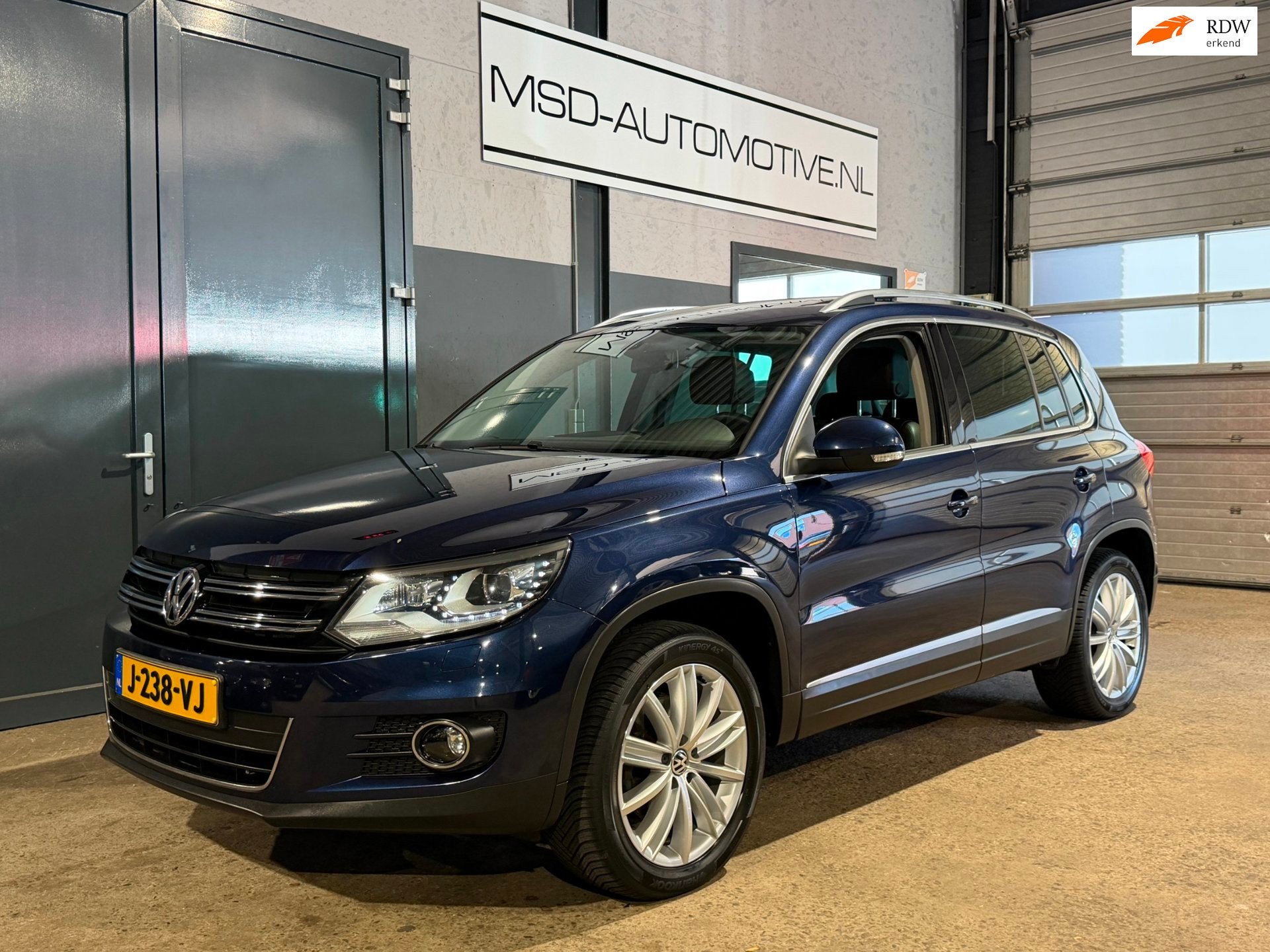 Volkswagen Tiguan 1.4 TSI|4WD|Ketting vernieuwd|LED|PANORAMA, Auto's, 13 km/l, Euro 5, Gebruikt, 4 cilinders