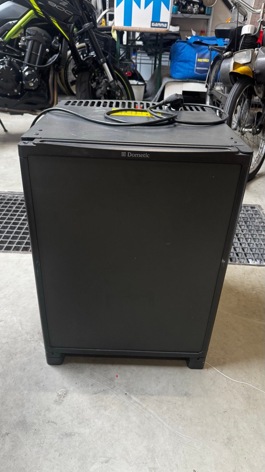 Dometic Minibar Camping Koelkast - 35L, Ophalen of Verzenden, Minder dan 75 liter, Zonder vriesvak, Gebruikt