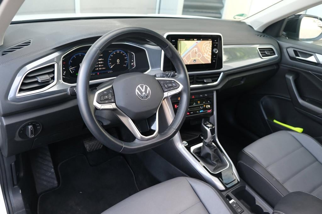 Volkswagen T-Roc 1.5 TSI Life 150PK DSG Pano IQ Led Leder Ca, Adaptive Cruise Control, Zwart, 4 cilinders, 150 pk