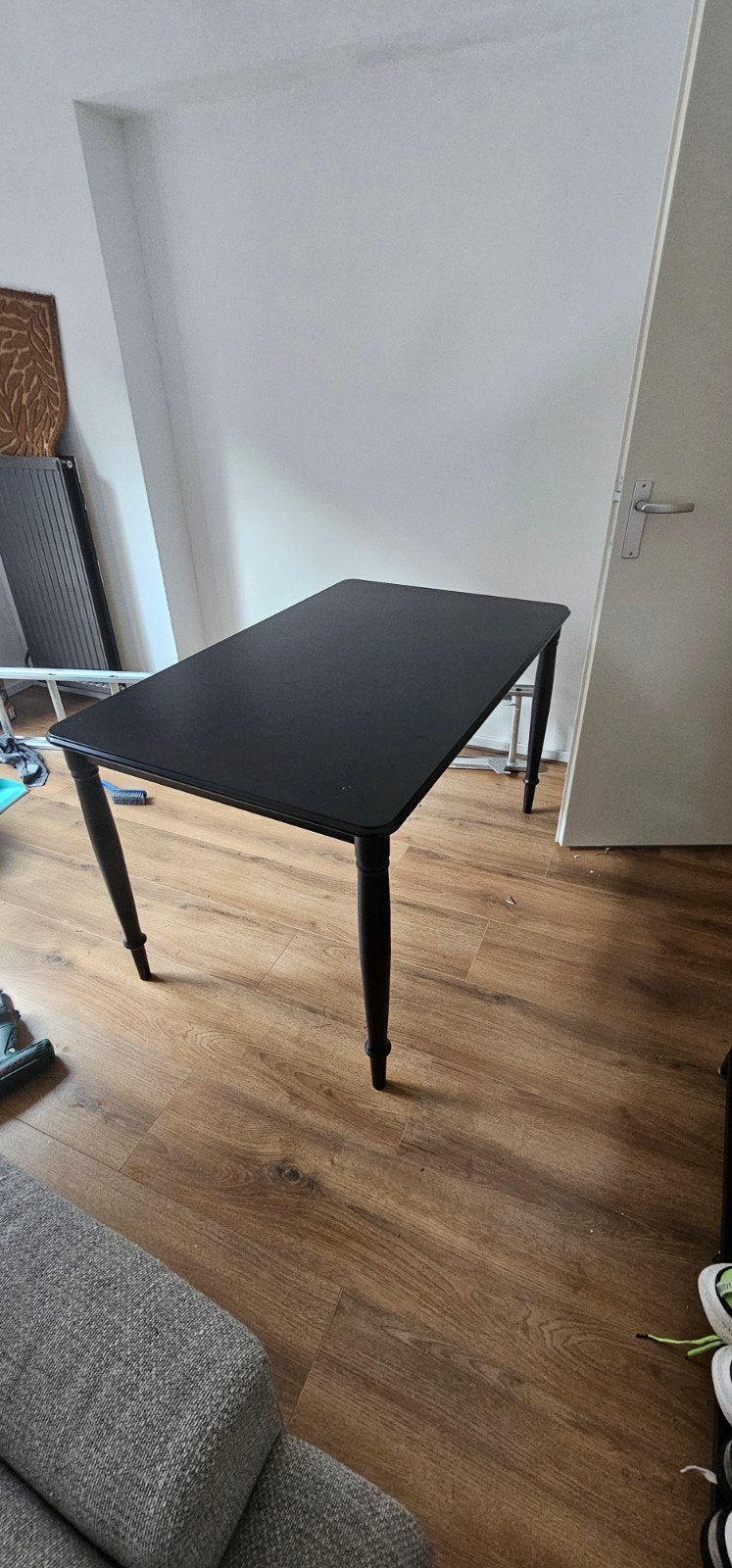 IKEA DANDERYD eettafel - Zwart,, 100 tot 150 cm, Zo goed als nieuw, Modern, Vier personen