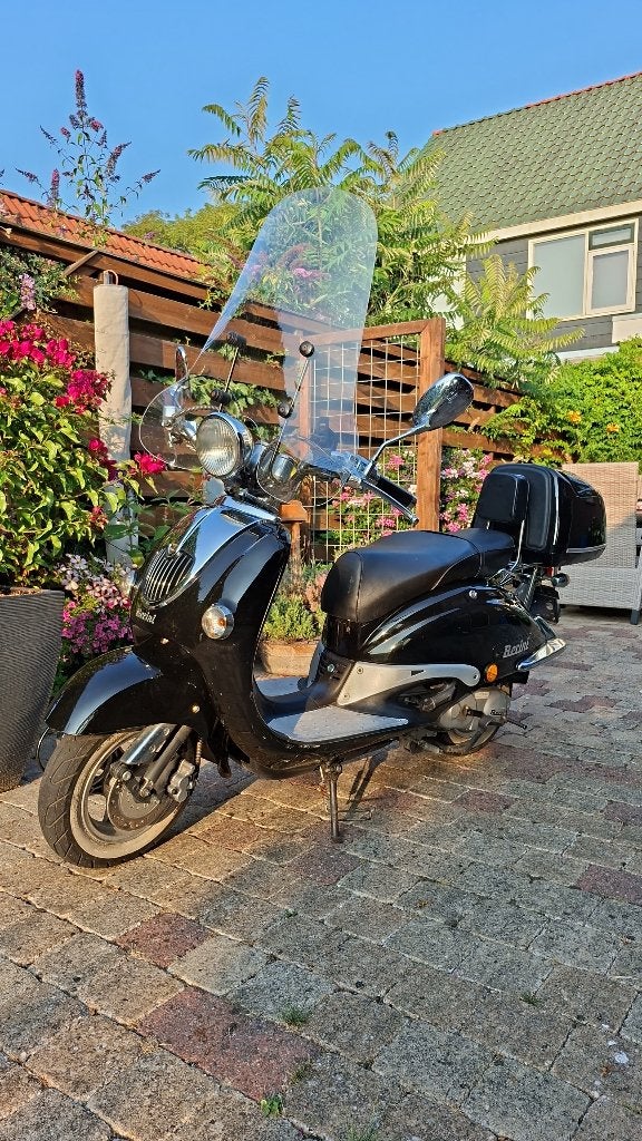 Berini Scooter blauw kenteken, Fietsen en Brommers, Gebruikt, Benzine, Ophalen, Overige merken