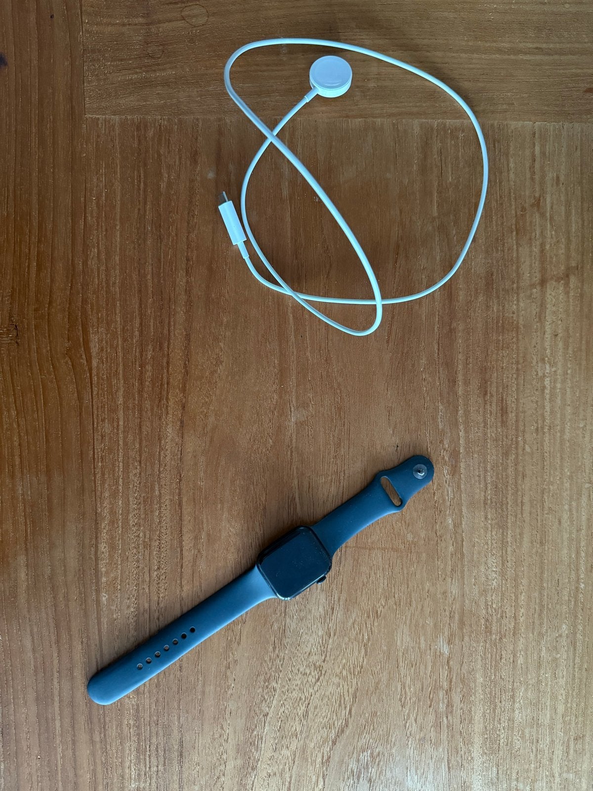 Apple Watch SE 2e generatie GPS 44 mm - Side-button zit vast, Gebruikt, Zwart, IOS, Ophalen of Verzenden