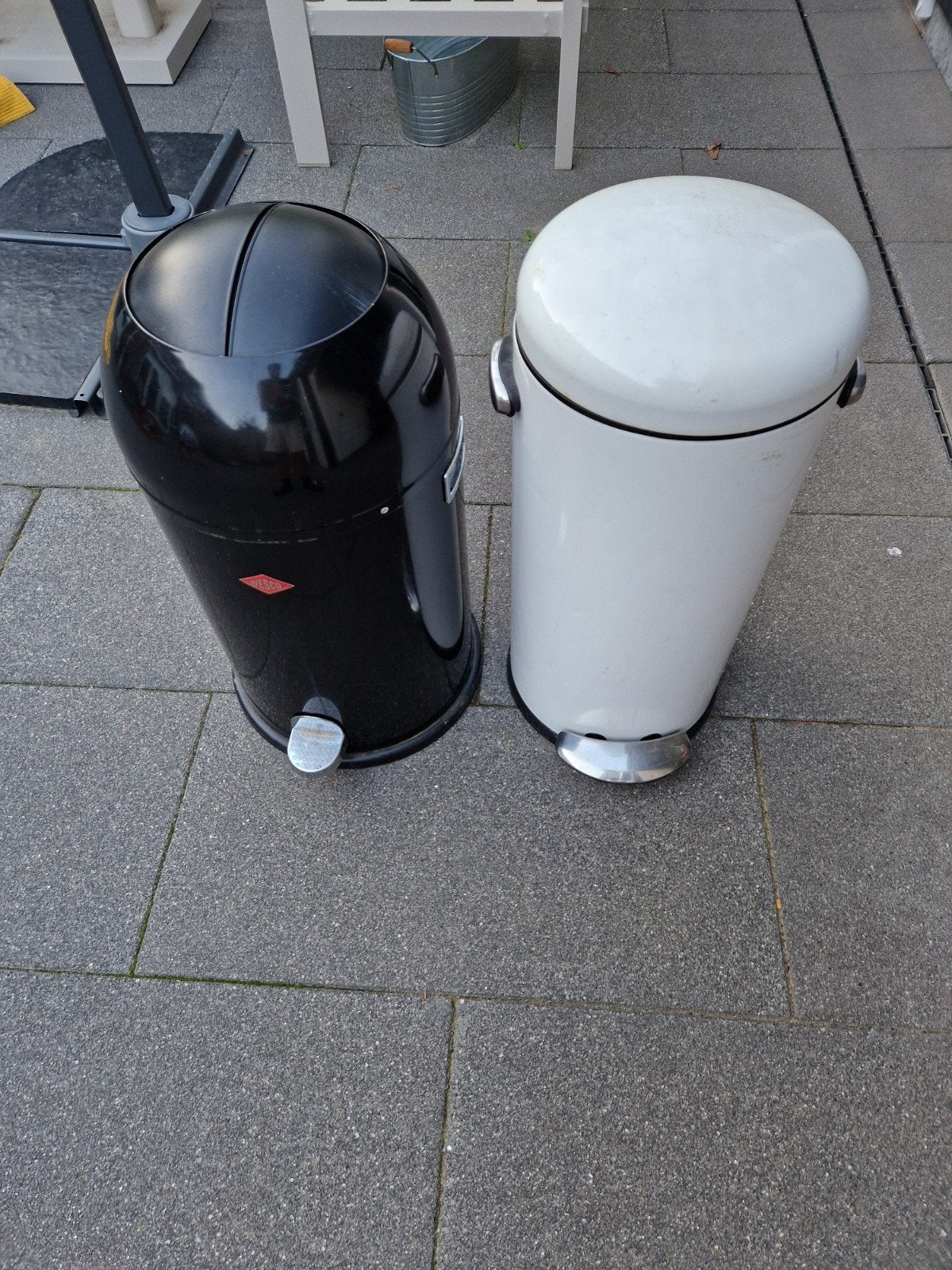 Pedaalemmer zwart (Wesco) en witte degelijke pedaalemmer, Huis en Inrichting, Woonaccessoires | Prullenbakken, Ophalen, 50 – 75