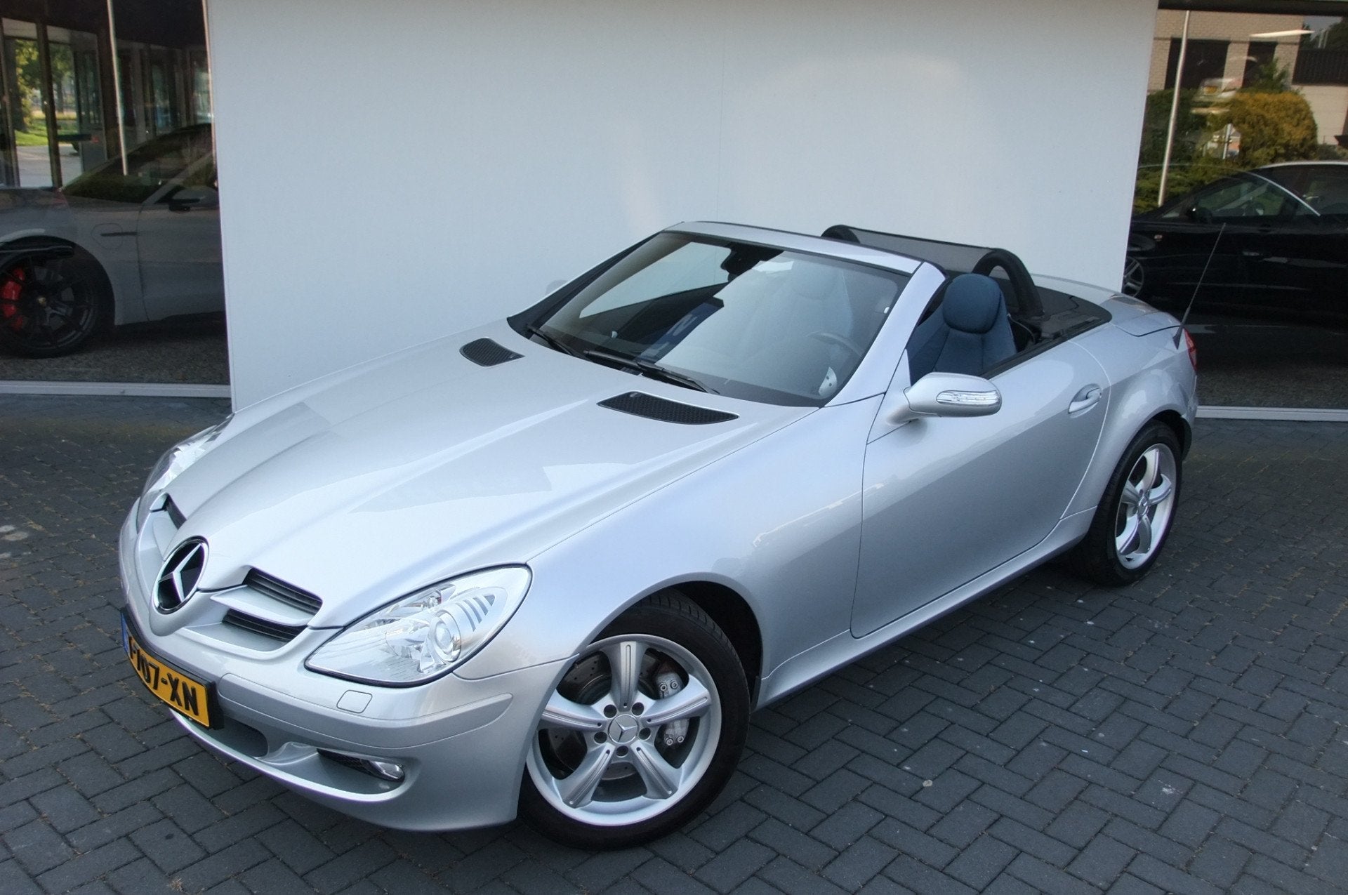 Mercedes-Benz SLK / SLK350 / 272PK/ Xenon/ Stoelverwarming/, Achterwielaandrijving, Gebruikt, Cabriolet, 2 stoelen