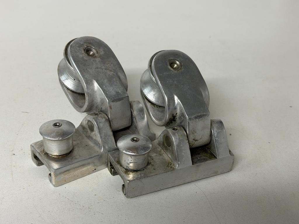 2 x Genuaslede 25 mm, Watersport en Boten, Accessoires en Onderhoud, Ophalen of Verzenden, Gebruikt, Lijn of Blok