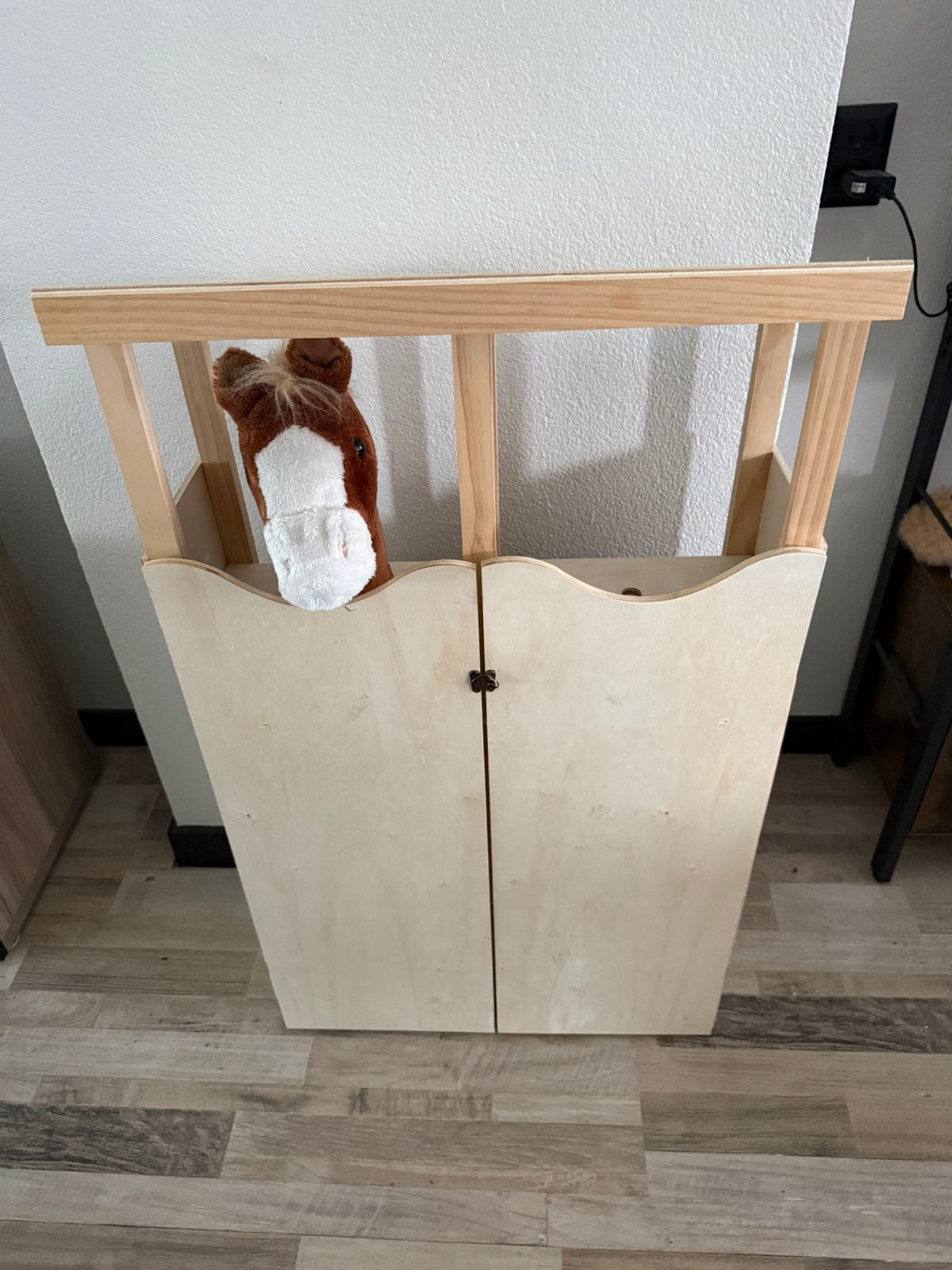 Hobbyhorse stal origineel, Ophalen, Overige typen, 50 tot 100 cm, Zo goed als nieuw