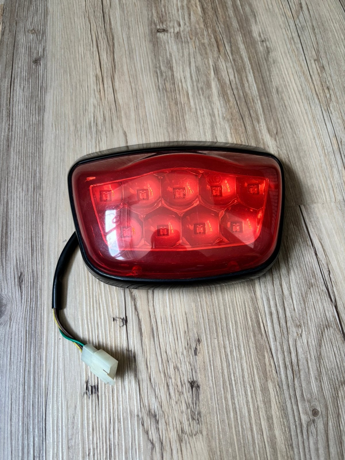 rood LED-achterlicht BTC Riva en AGM VX50., Ophalen of Verzenden, Gebruikt, Overige typen, Overige merken