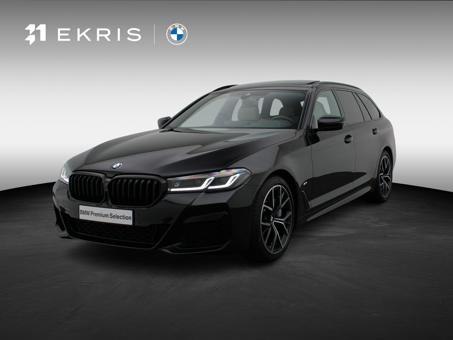 BMW 5 Serie Touring 540i xDrive M Sportpakket | Comfortstoel, Auto's, BMW, Stof, Gebruikt, Zwart, Vierwielaandrijving