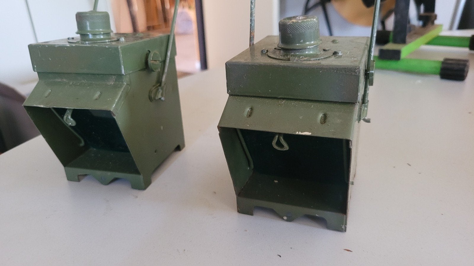 2x Originele Militaire Signaallampen  ww2, Ophalen of Verzenden, Overige soorten, Overige gebieden, Overige typen
