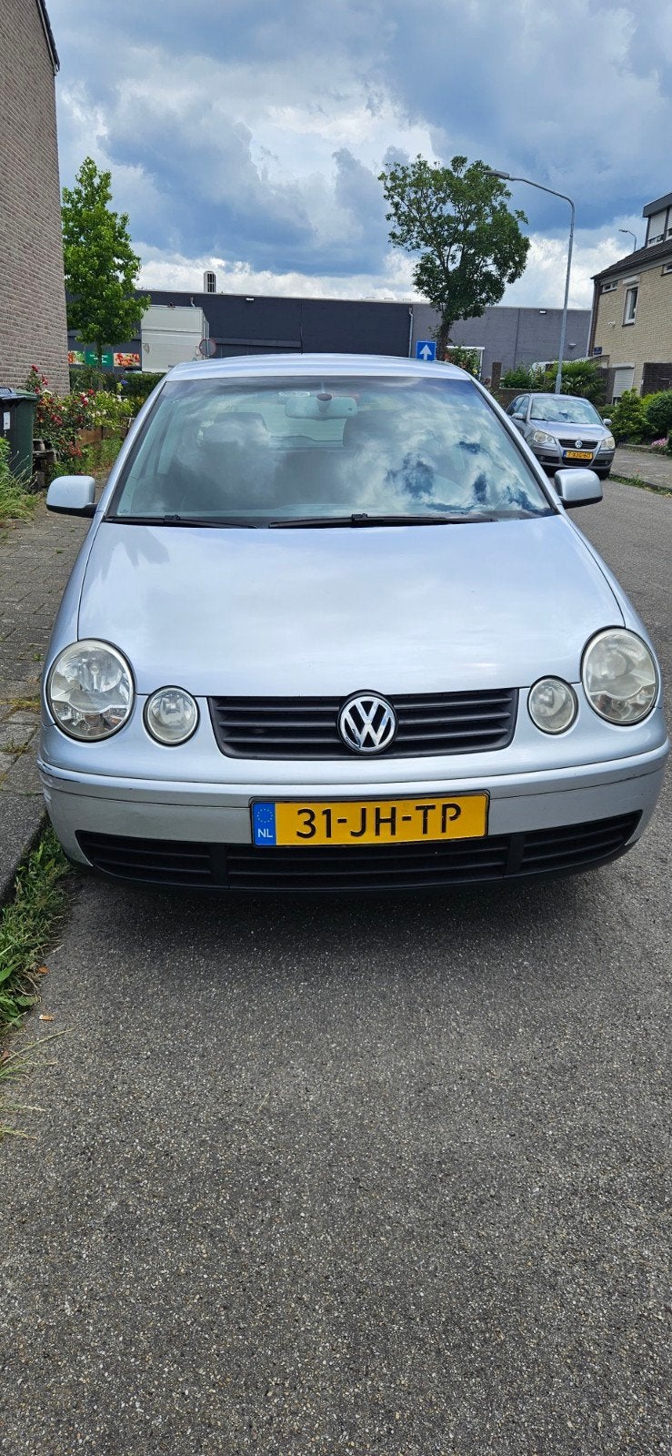 Volkswagen polo 2002 1.4 automat, Auto's, Volkswagen, Automaat, Zilver of Grijs, Polo, Te koop