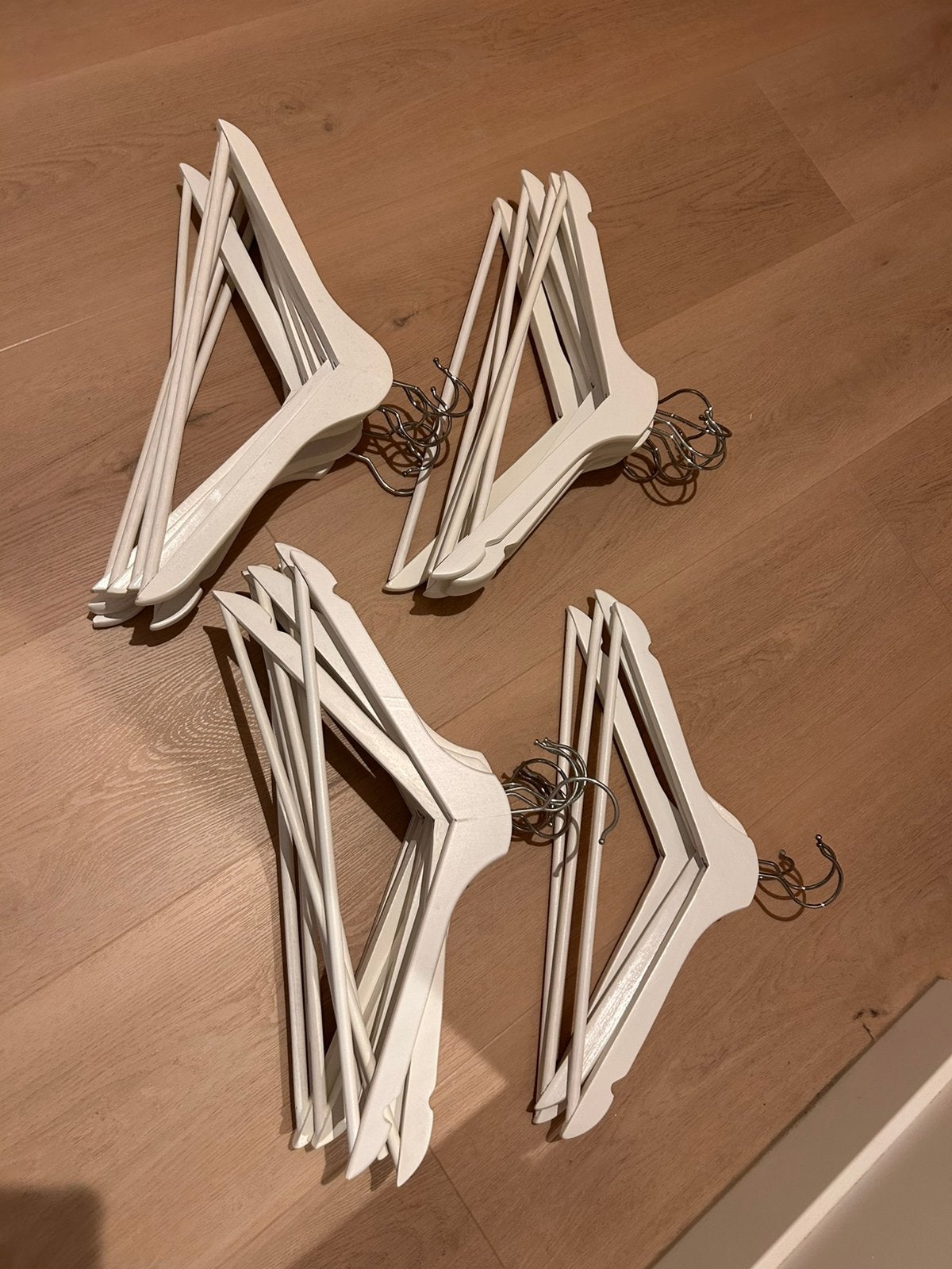 25 wit houten kledinghangers, Ophalen, Zo goed als nieuw, Hout, Kinderen