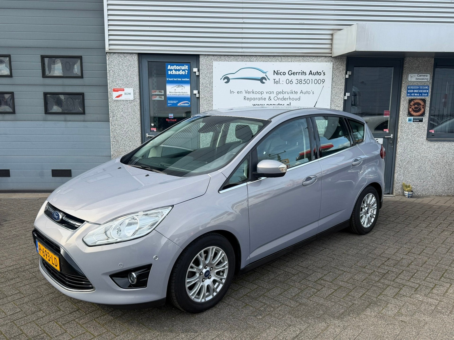Ford C-MAX 1.0 Titanium Zeer mooi en super onderhouden, Voorwielaandrijving, Gebruikt, Parkeerassistent, Handgeschakeld