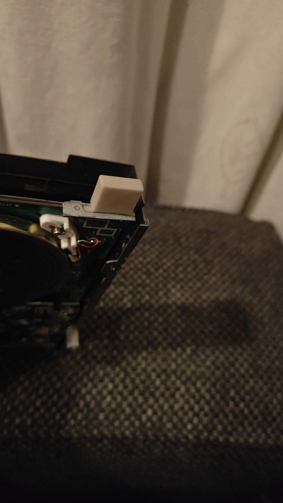 3D Geprint Uitwerp Knopje voor Amiga Diskette Drive, Ophalen of Verzenden