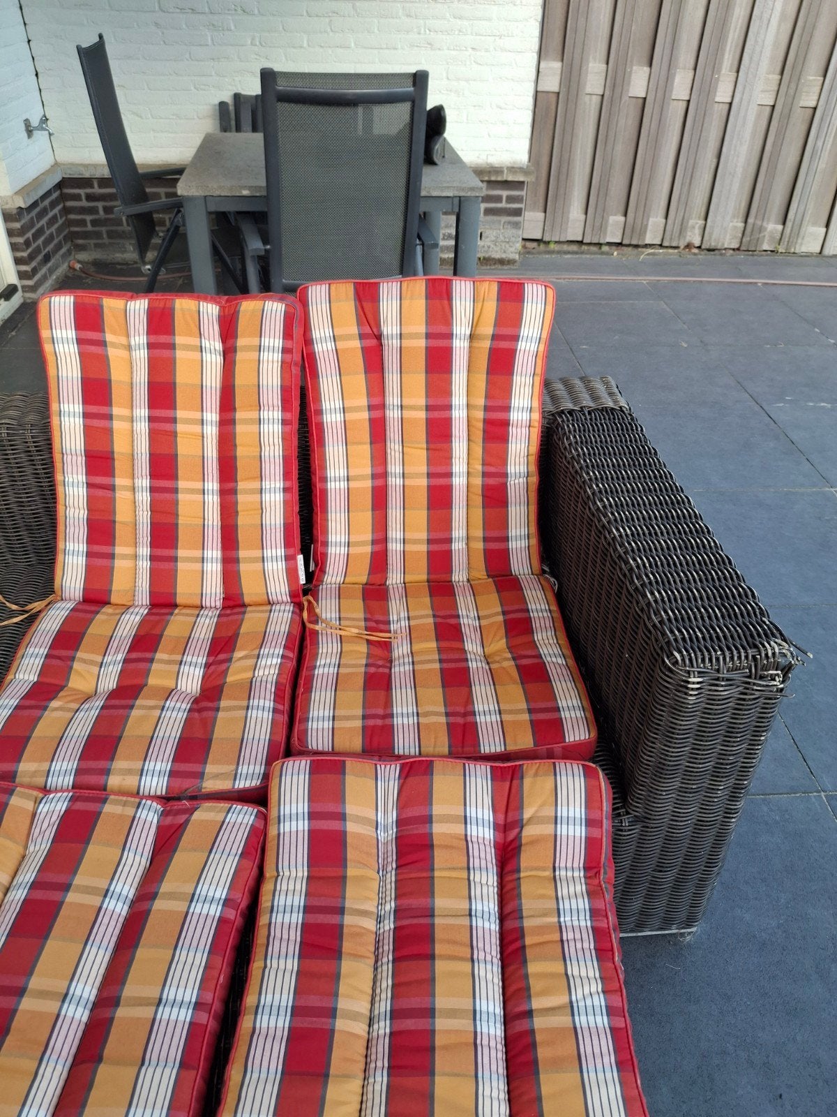 Cinderella tuinkussens geruit rood/oranje/geel, Tuin en Terras, Ophalen, Zo goed als nieuw