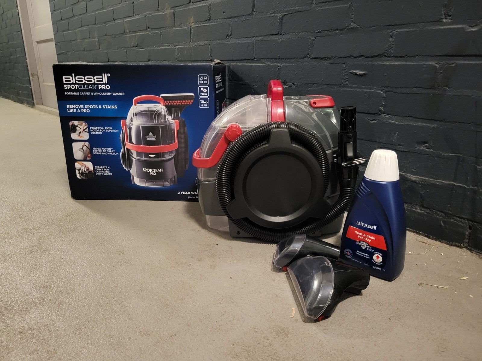 Bissel spotclean bank/tapijtreiniger te huur!, Doe-het-zelf en Verbouw, Ophalen, Zo goed als nieuw