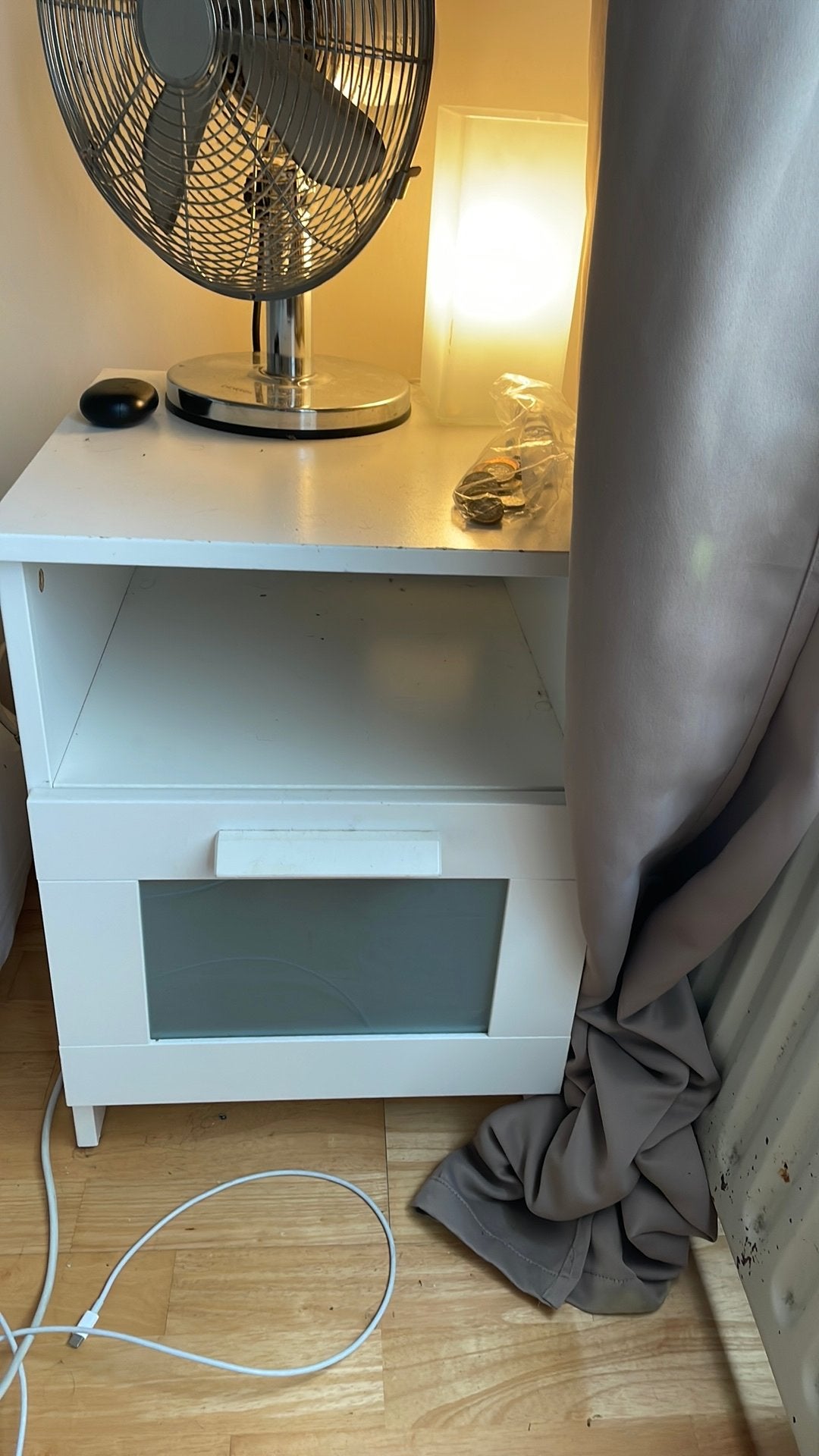 Nightstand, Ophalen, Zo goed als nieuw, 65 cm of meer