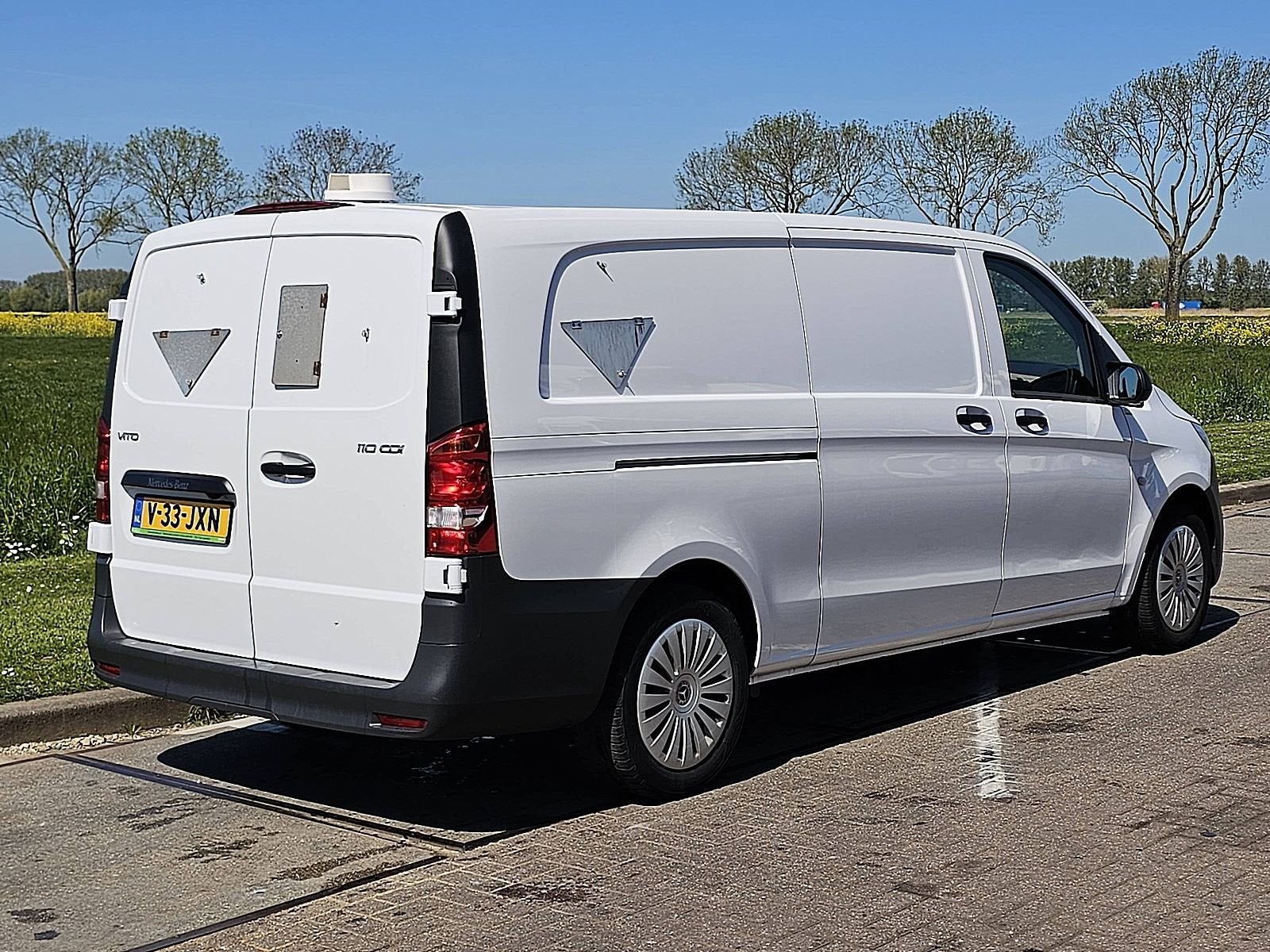MERCEDES-BENZ VITO 110 veba box xl euro6, Gebruikt, Wit, Bedrijf, 2 stoelen