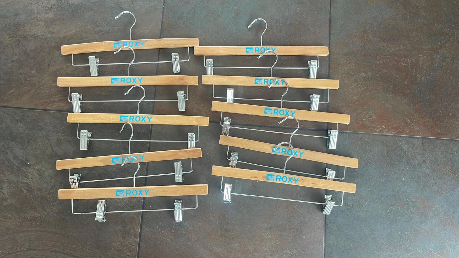 10 mooie rok hangers, Kleding | Dames, Kledinghangers, Ophalen of Verzenden, Zo goed als nieuw, Hout, Kinderen en Volwassenen