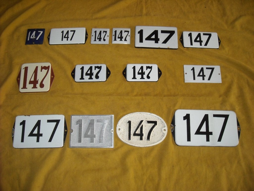 oud emaille huisnummer 147 ook 148 149 150 151 152 153 154, Antiek en Kunst, Antiek | Emaille, Ophalen of Verzenden