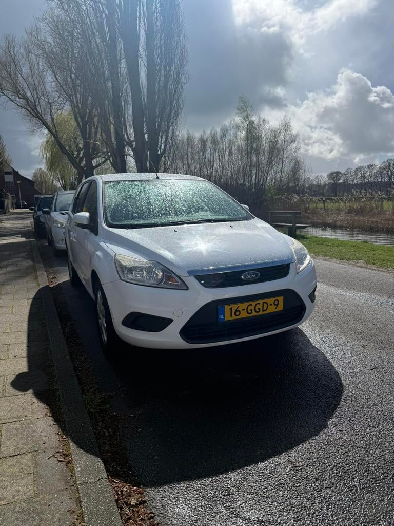Ford Focus 1.8 92KW Wagon 2008 Wit APK TOT: 03-04-2027!, 125 pk, Zwart, 4 cilinders, Wit