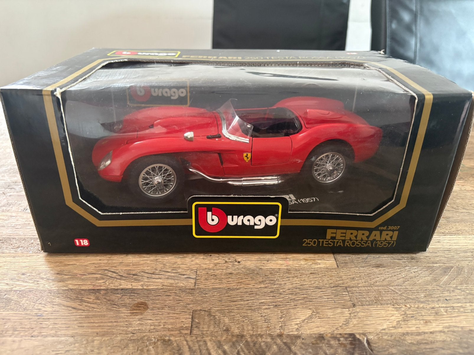 Bburago Ferrari 250 Testa Rossa (1957), Hobby en Vrije tijd, Ophalen, Zo goed als nieuw, Bburago