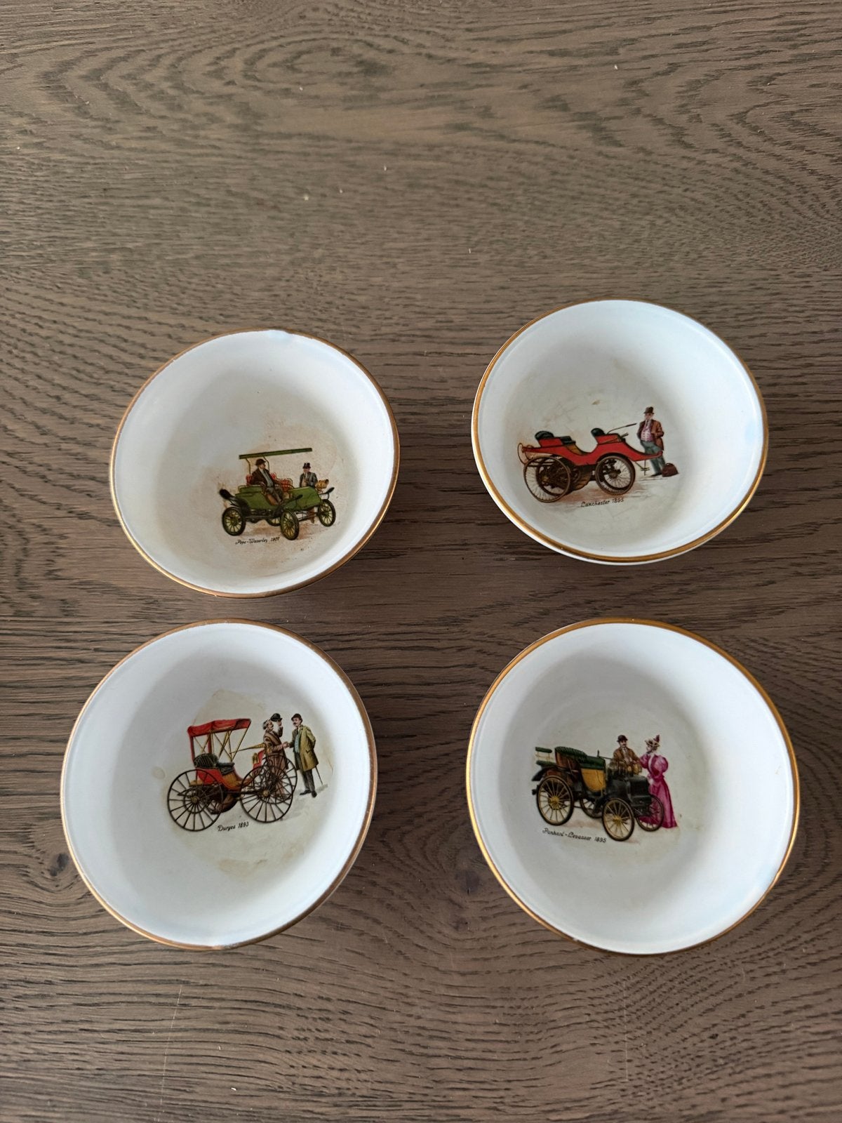 Set van 4 Flora Keramiek Holland schaaltjes met auto's, Ophalen of Verzenden