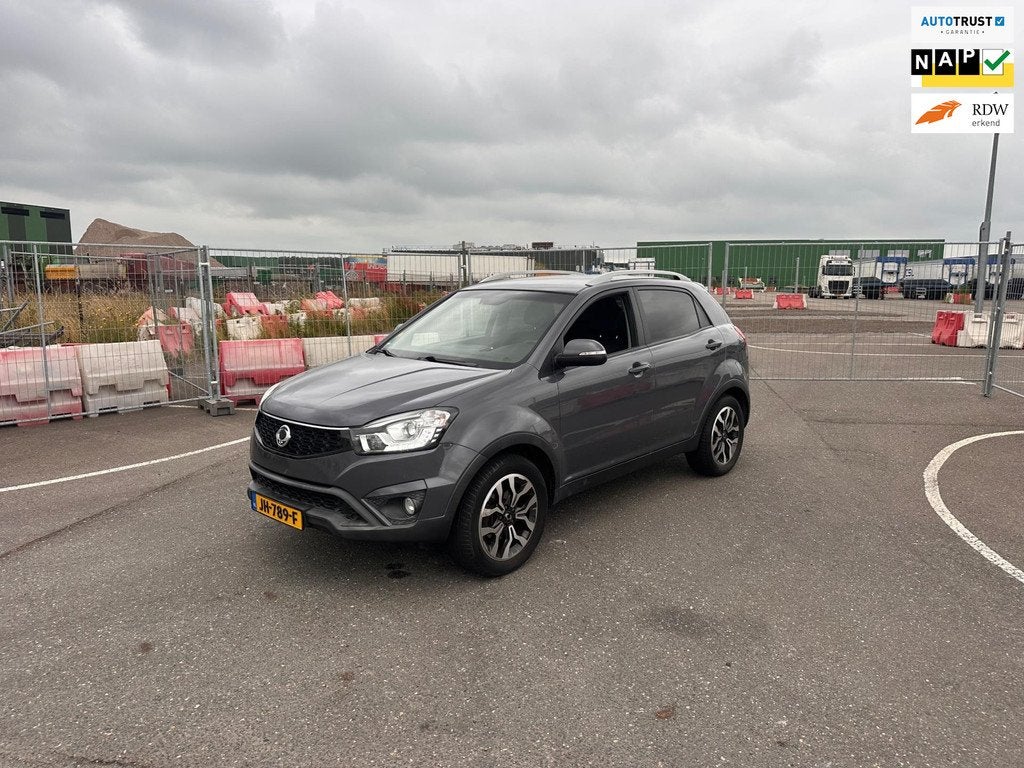 SsangYong Korando 2.2 e-XDI Sapphire 4WD Clima.Navi.Camera.E, Auto's, SsangYong, 2157 cc, Gebruikt, 4 cilinders, 2000 kg
