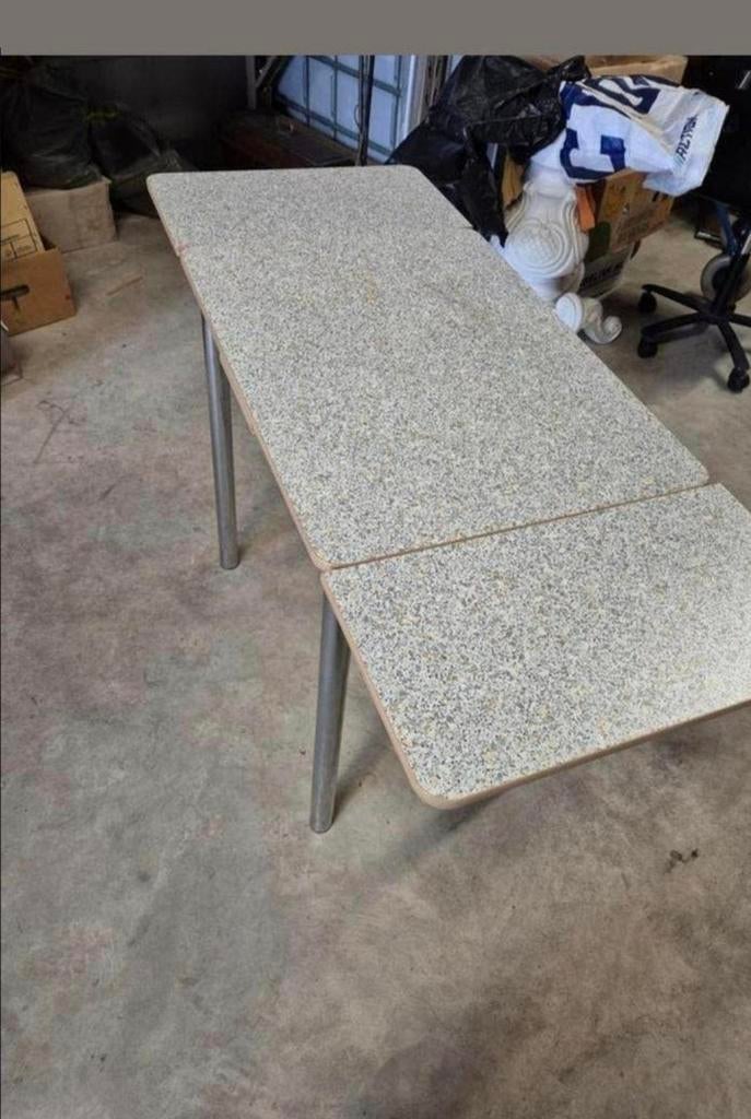Kleine uitschuiftafel, Ophalen