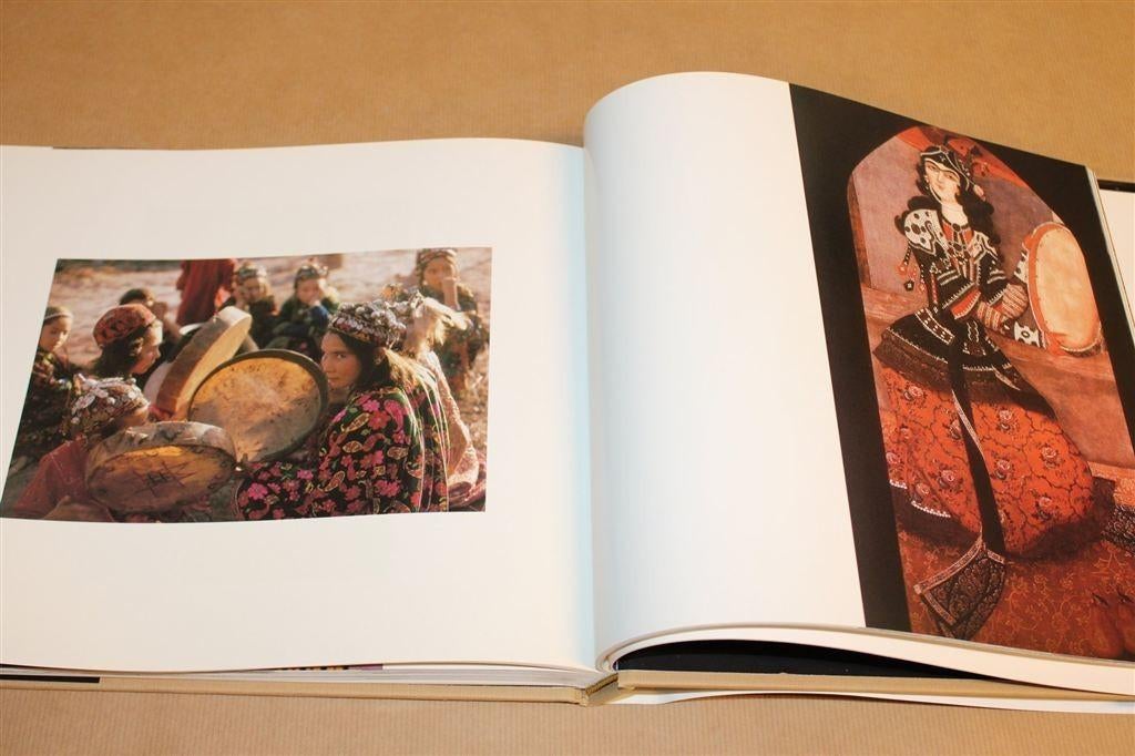 Prachtboek Het Oosten in een Spiegel — Kunst & Foto's, Ophalen of Verzenden, Zo goed als nieuw
