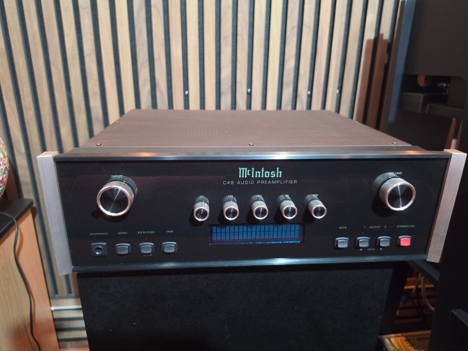 McIntosh C48 voorversterker met DAC, Zo goed als nieuw, 120 watt of meer, Stereo, Ophalen