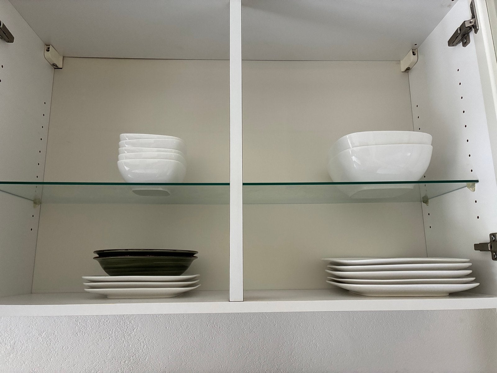 Gratis Wit servies: kommen en borden, Ophalen, Gebruikt, Keramiek, Modern