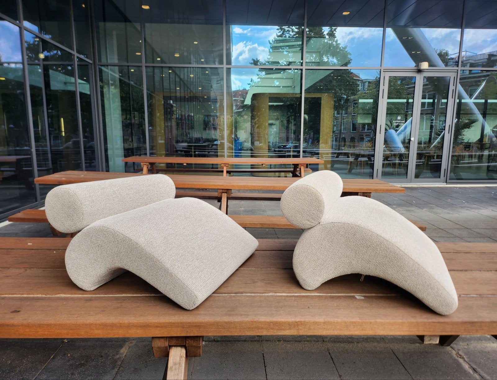 Twee Ergonomische Kussens, Huis en Inrichting, Woonaccessoires | Kussens, Ophalen of Verzenden, Overige vormen