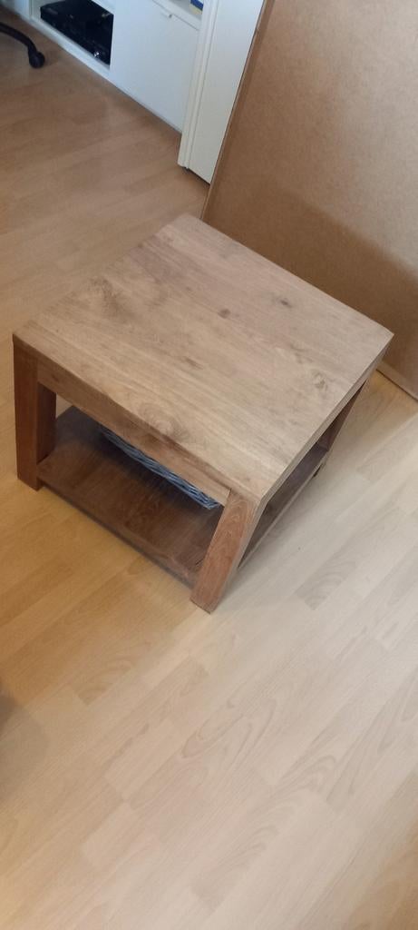 2x robuuste teak houten salon tafels met rieten manden, Huis en Inrichting, Tafels | Salontafels, Ophalen, 50 tot 100 cm, 50 tot 75 cm