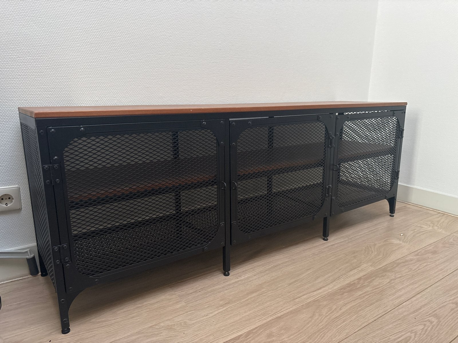 IKEA Fjällbo TV-meubel - Gebruikt met lichte krassen, Ophalen, Gebruikt, 100 tot 150 cm, Minder dan 100 cm