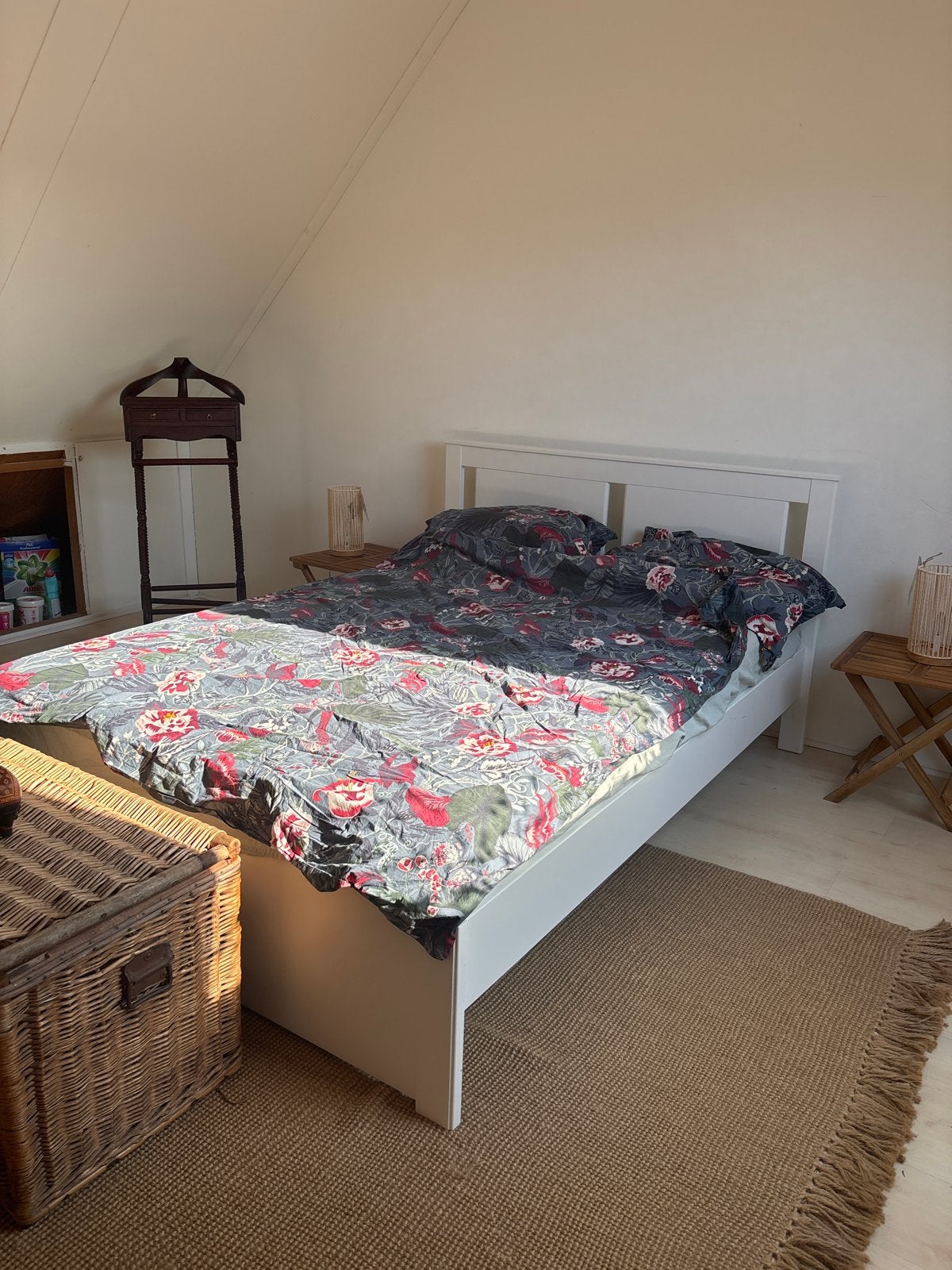 King Size Wit tweepersoonsbed met matress, Huis en Inrichting, Ophalen, Gebruikt, Wit, Tweepersoons