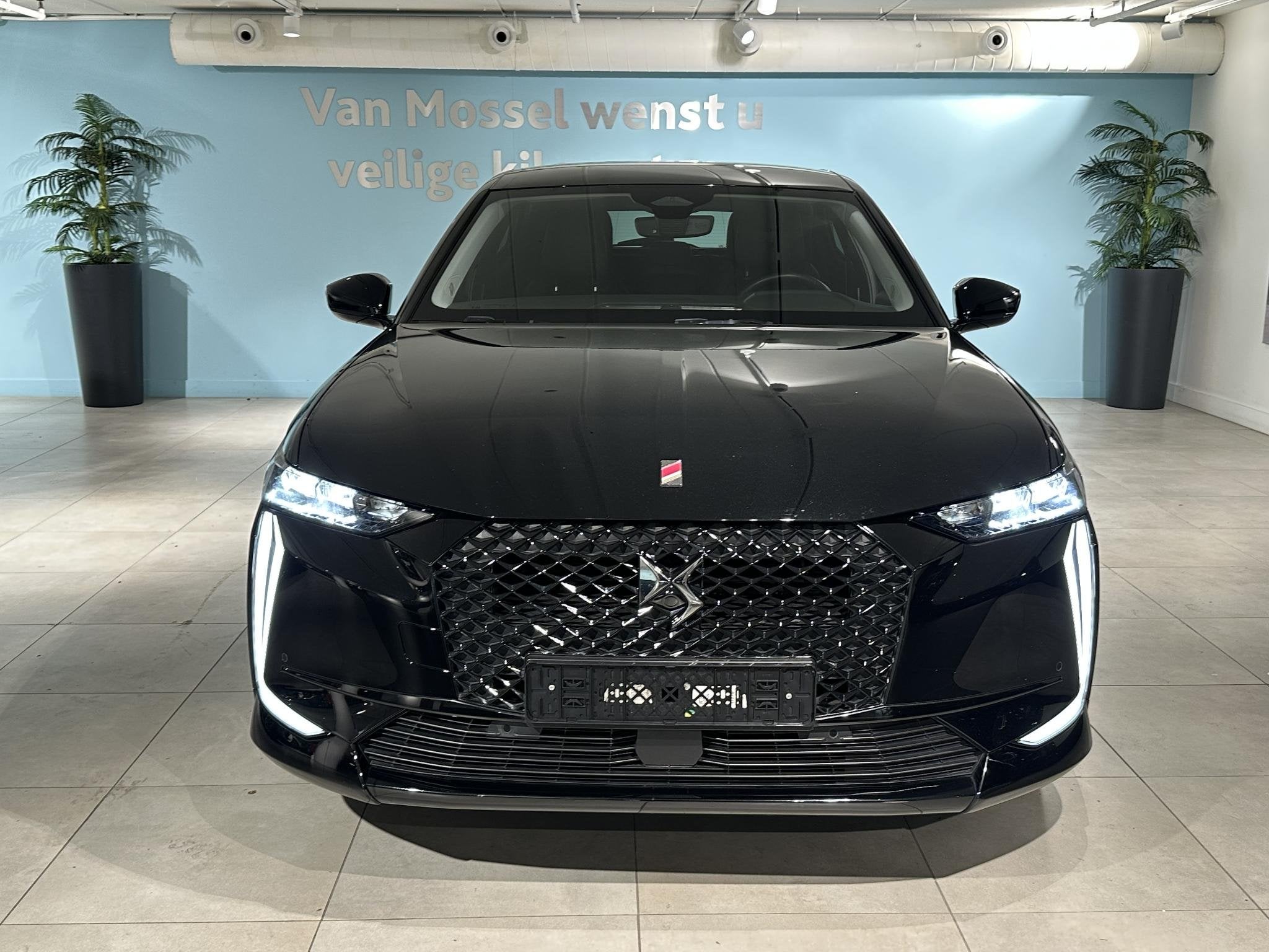DS 4 1.2 PureTech Performance Line | Camera | Leder | Climat, Gebruikt, Euro 6, 1199 cc, Zwart