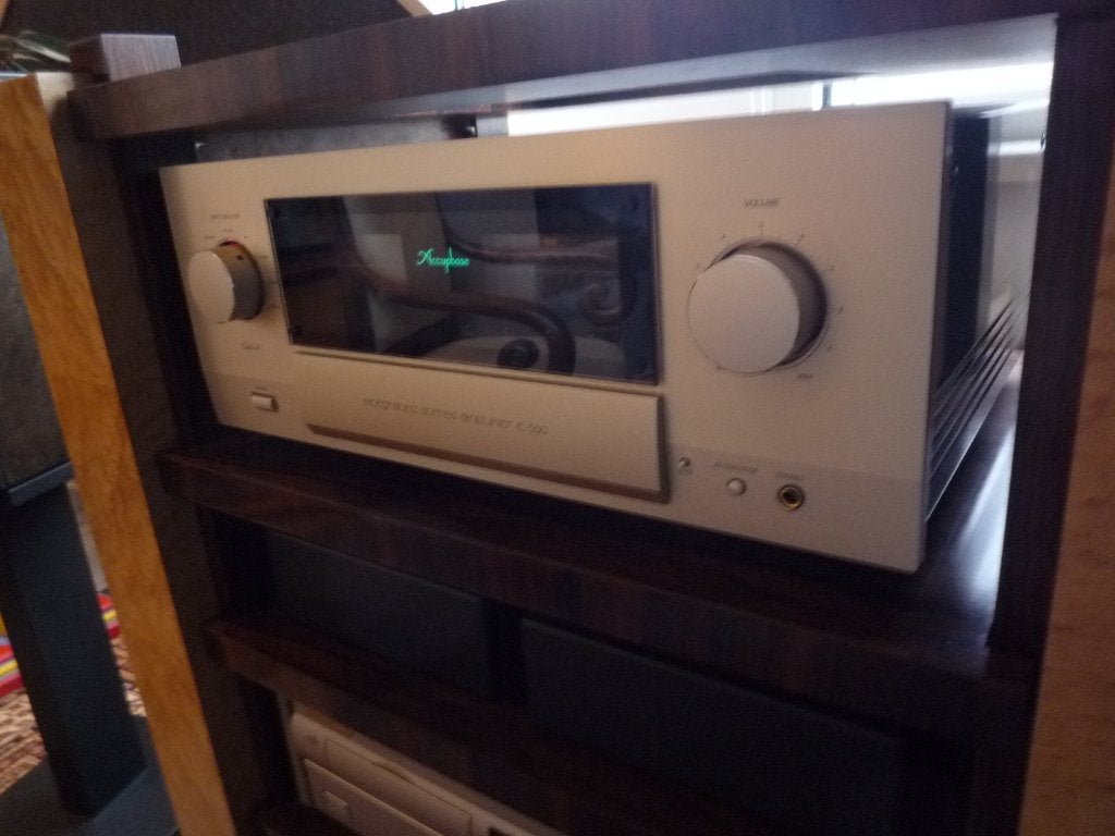 accuphase e 550, Zo goed als nieuw, Ophalen, Overige merken, Minder dan 60 watt