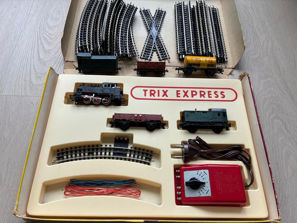Trix Express Treinset met Locomotief, Wagons en Rails, Hobby en Vrije tijd, Modeltreinen | H0, Gebruikt, Treinset, Gelijkstroom