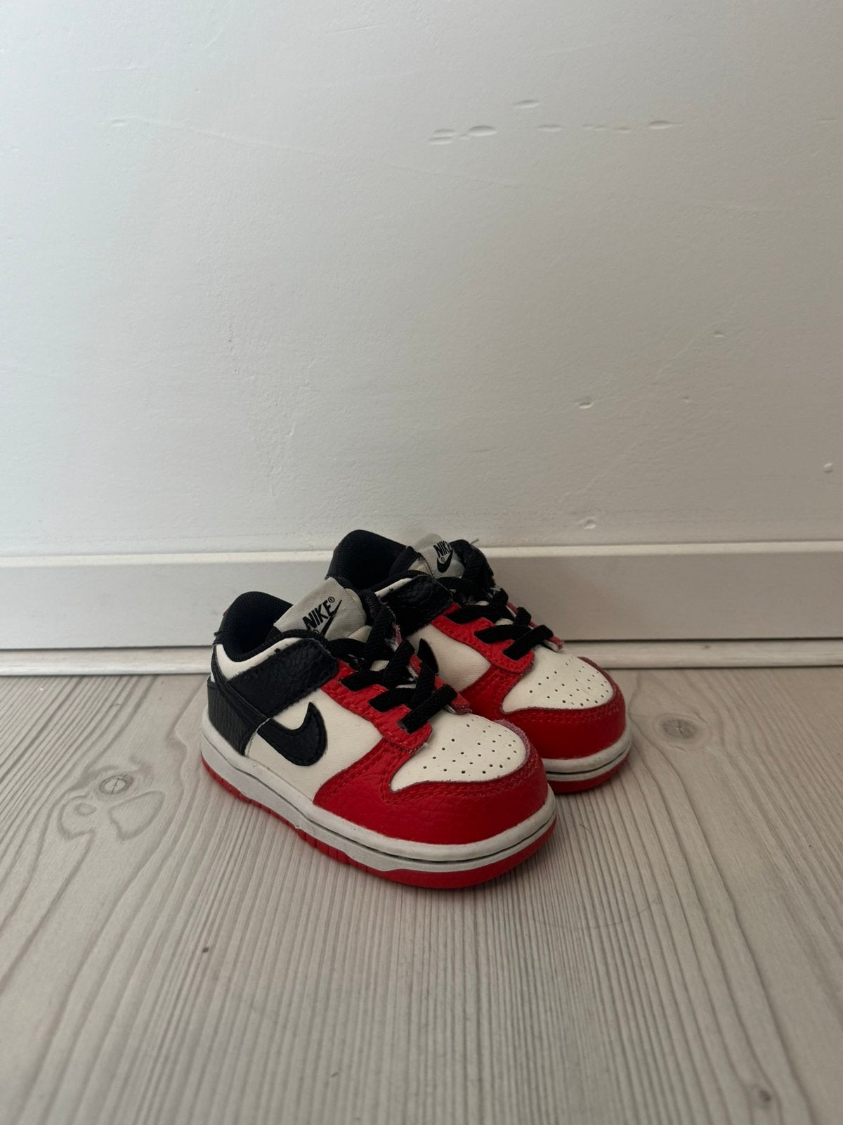 Nike dunk, Ophalen of Verzenden, Zo goed als nieuw, Jongetje of Meisje, Schoentjes