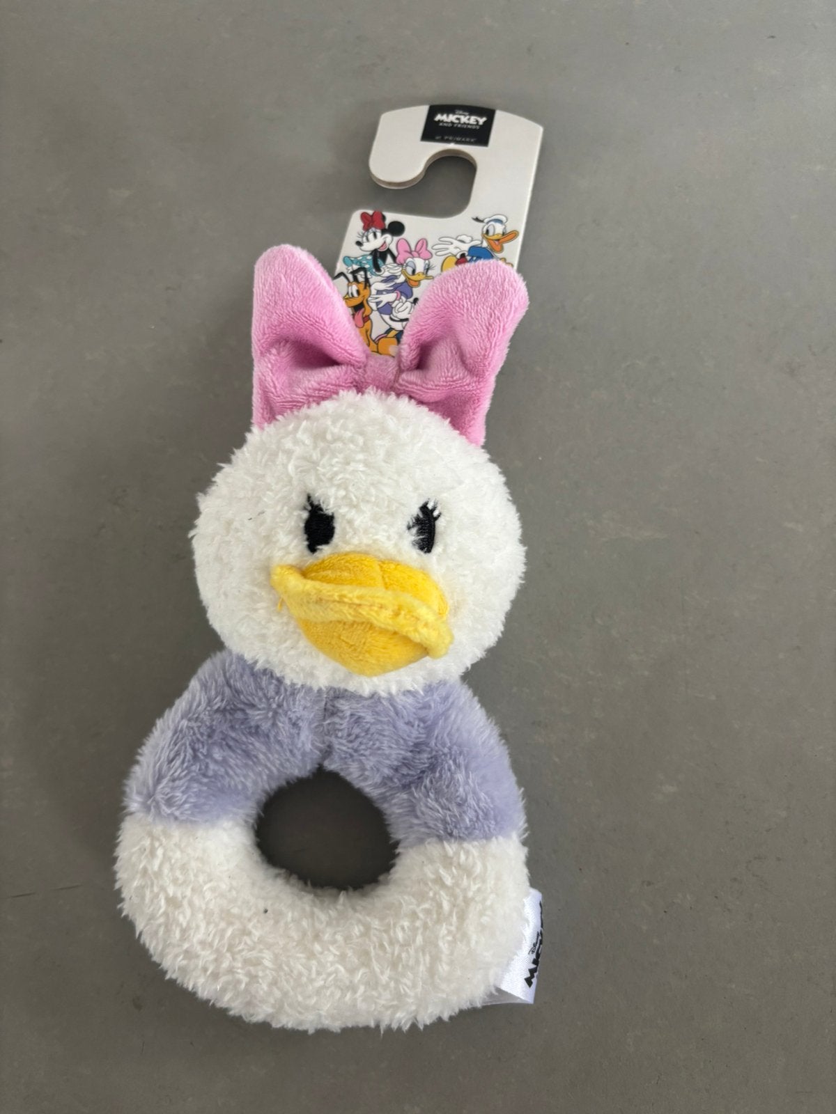 Nieuw Disney Katrien Duck / Daisy Duck zachte baby rammelaar, Verzamelen, Ophalen of Verzenden, Donald Duck, Nieuw, Beeldje of Figuurtje