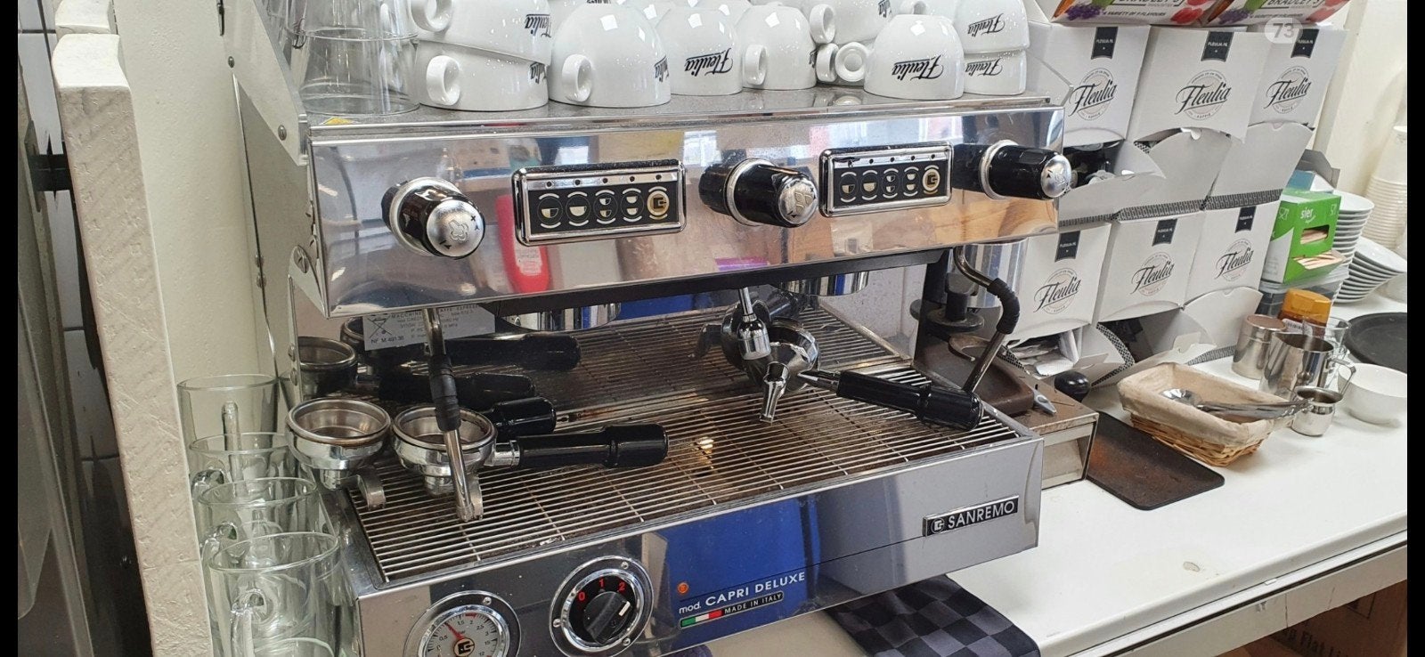 San Remo Capri Deluxe 2-groeps Professionele espressomachine, Witgoed en Apparatuur, Koffiezetapparaten, Gebruikt, Espresso apparaat