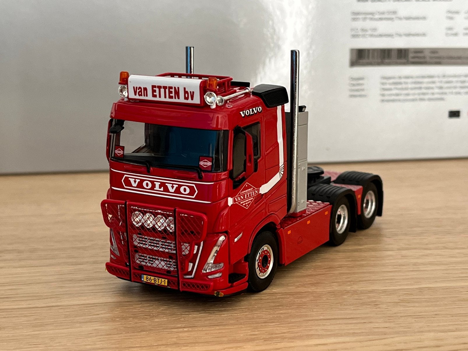 WSI Volvo FH van Etten losse trekker, Hobby en Vrije tijd, Modelauto's | 1:50, Ophalen of Verzenden, Zo goed als nieuw, Bus of Vrachtwagen