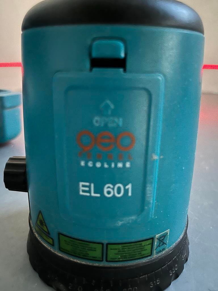 Geo Fennel Ecoline EL 601 kruislijnlaser met statief, Ophalen, Gebruikt, Overige meters