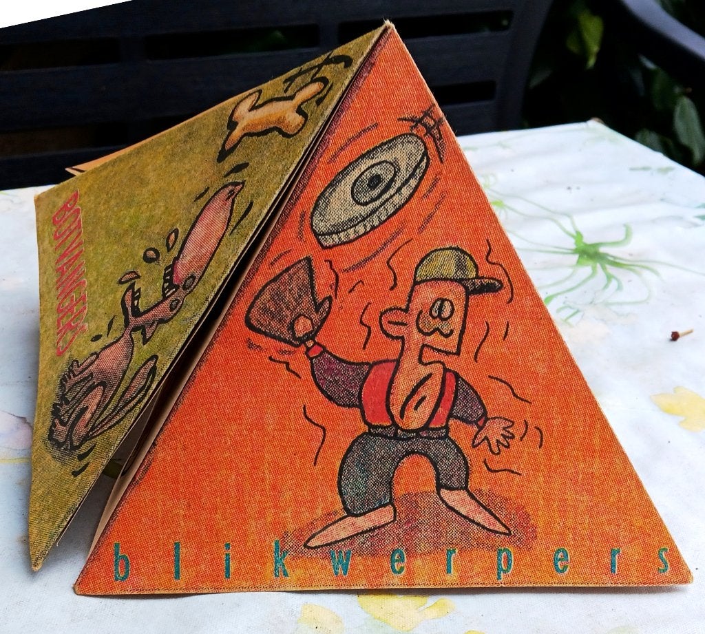 Botvangers/Blikvangers: halfpiramidevormig kunstwerk KNUST, Antiek en Kunst, Ophalen of Verzenden