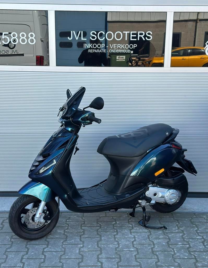 Piaggio Zip 50cc 3v 4t 2021 Brom, Ophalen, Overige typen, L, J