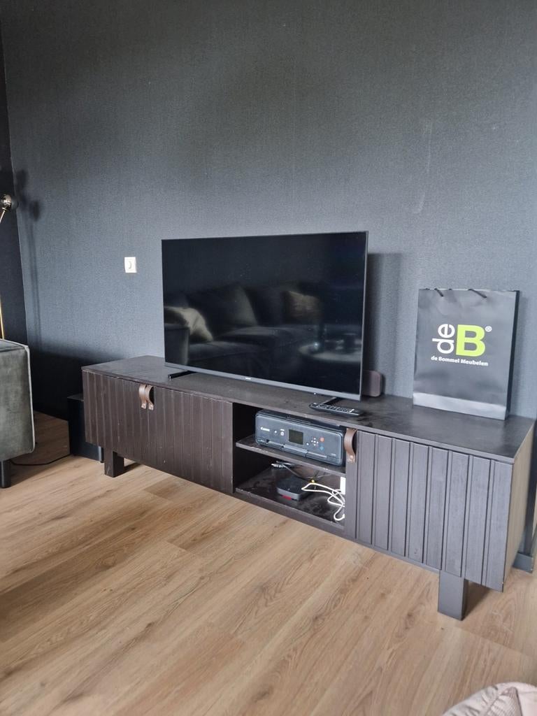 Tv meubel te koop, Ophalen, 150 tot 200 cm, Zo goed als nieuw, Minder dan 100 cm