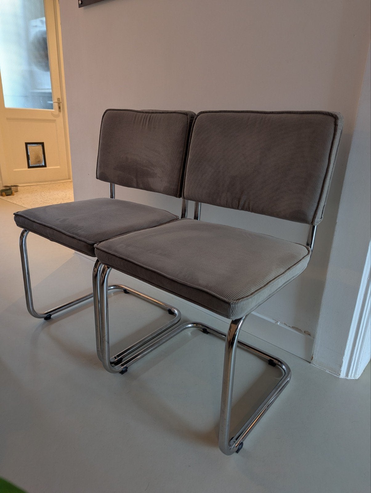 Zuiver Rib Ridge stoelen, grijs, Huis en Inrichting, Ophalen, Gebruikt, Twee, Modern, Industrieel